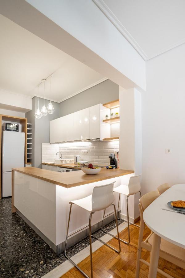 Newly Renovated 2Br Apt! Athens Exterior photo